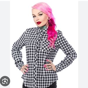 Black and White Sourpuss woman's flannel size small
